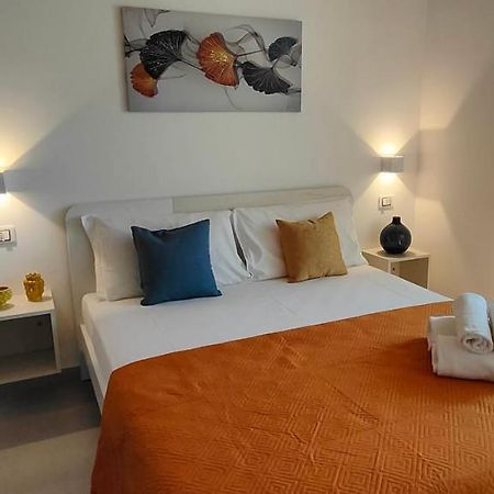 Casa Vacanze Rainbow, Siracusa Syracuse Buitenkant foto