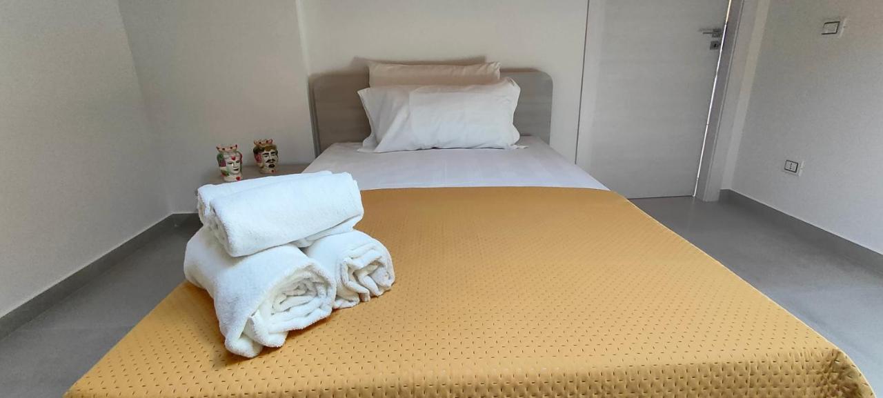 Casa Vacanze Rainbow, Siracusa Syracuse Buitenkant foto